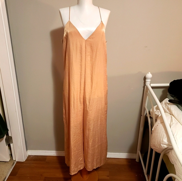 ONE CLOTHING Los Angeles pantsuit spaghett… - Picture 2 of 9